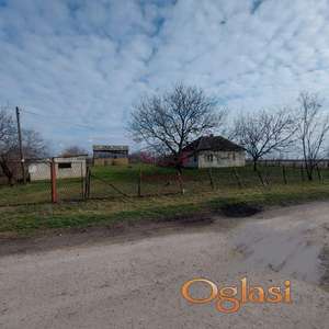 Srbobran, Turija, Komforan salaš sa 4.36 kJ poljoprivrednog zemljišta