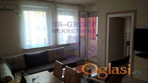 Izdaje se kompletno namešten dvosoban stan na Podbari.