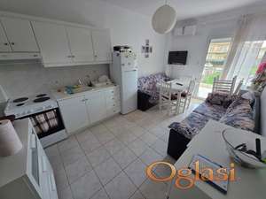 Флогита Халкидики стан од 55м2.