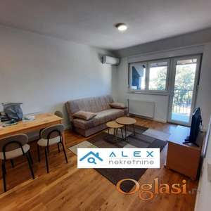 Nov trosoban stan u Temerinu