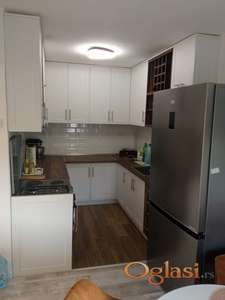 Trosoban stan u Vrdniku 86m2