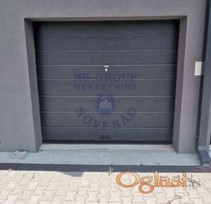 Odlična garaža - Star Majur