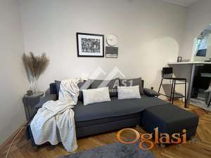 Izdajem LUX garsonjeru na Rotkvariji u Novijoj zgradi !!! ID#6451