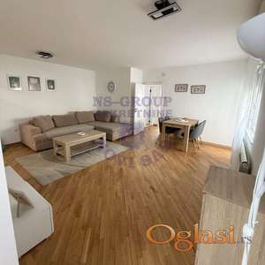 Izdaje se kompletno namešten trosoban stan na Novoj Detelinari