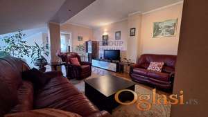 Na prodaju je prostran i svetao dupleks