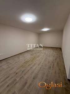 94m2, odmah useljiv, poslovni/stambeni prostor ID#5756