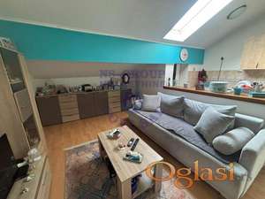 Dvosoban stan u Petrovaradinu!