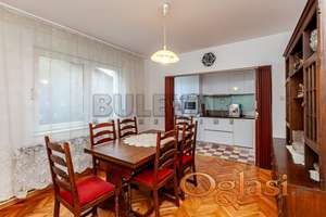 Na prodaju kuća na Ledenoj steni, 200m2