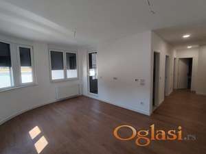 Savršen manji trsoban stan!