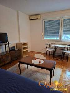 NOVI SAD - BULEVAR EVROPE - 26.00 m2