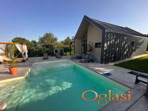 Na prodaju – Luksuzna nova kuća sa bazenom i dvorištem u Surduku