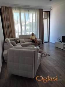 Luksuzni apartman u Sutomoru – Hotel Guinniss, 61 m², terasa, pogled na more