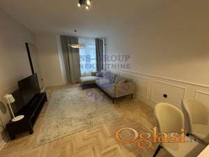 Trosoban stan 68m2 Centar