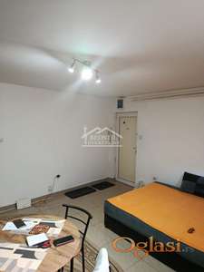 Vračar - Kalenić pijaca - 0.5 ID#24483