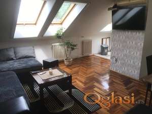 Lepo opremljen stan sa parking mestom