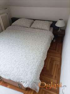 Lepo opremljen stan sa parking mestom