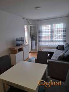 BULEVAR ,FUTOSKA PIJACA DVOSOBAN NAMESTEN