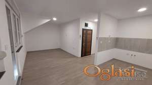 STAN - PETROVARADIN - ALIBEGOVAC - 78m2 - 165000 evra