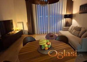 Izdavanje/Dvosoban lux stan sa garazom , Beograd na vodi