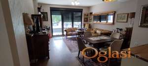 Odlican porodican stan na Bulevaru Evrope