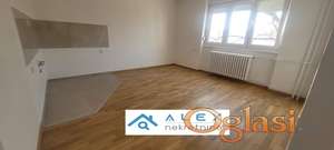 Odličan dvoiposoban stan u blizini Sajma