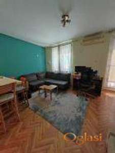 Dvosoban namešten stan,43 m2,Grbavica,Kolo srpskih sestara