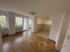 NOVI SAD - BULEVAR - 49.00 m2
