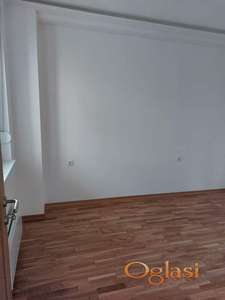 Prodajem nov stan/apartman u centru Zlatibora