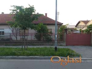 Prodajem Kuću, Klisa