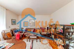 Trosoban stan u strogom centru Niša