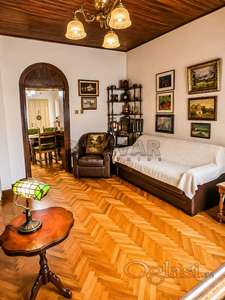 Salonac  u  centru, I  sprat, 77 m2