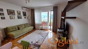 Renoviran jednoiposoban stan - 47m2 - Sajam