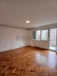 Izdaje se kompletno renoviran trosoban stan u Sremskoj ulici, 68m2