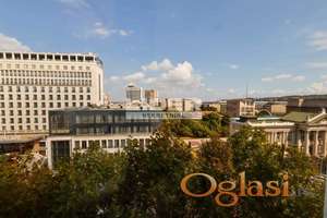 Sa parking mestom kod Metropola ID#134084