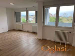 Odlično kompletno renoviran stan na Limanu 3