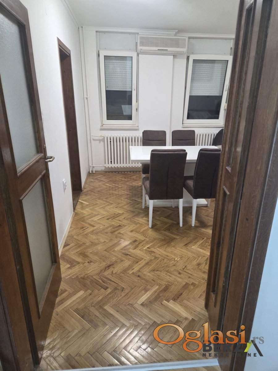 СИМПАТИЧЕСКИЙ полуторакомнатная квартира - ЛИМАН 4 — фото