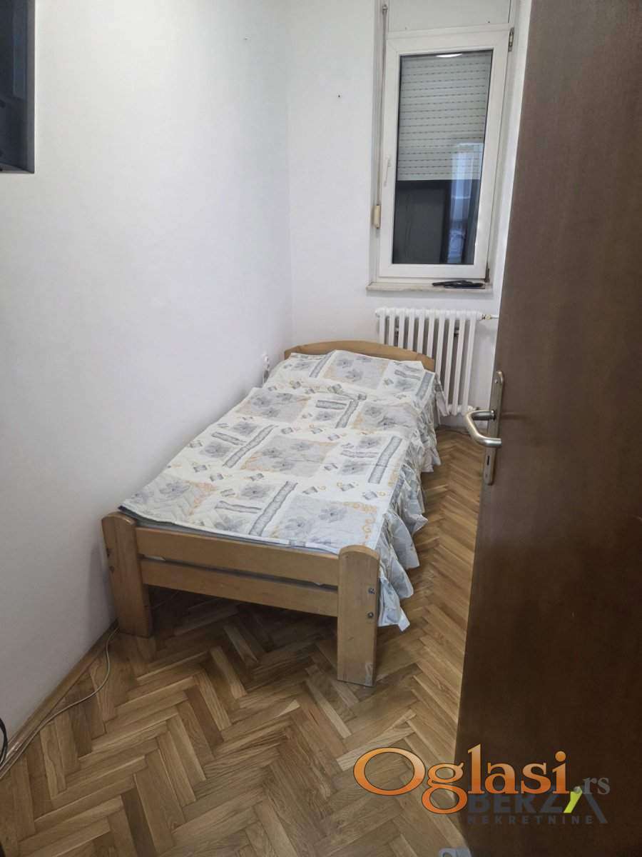 СИМПАТИЧЕСКИЙ полуторакомнатная квартира - ЛИМАН 4 — фото
