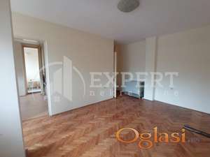 Izdaje se nenamešten stan kao poslovni prostor kod Delta Planeta, 43m2