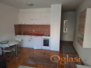 Garsonjera - Grbavica 27m2