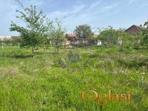 Odličan gradjevinski plac u Žablju