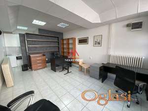 Lokal - 29m2 - Centar