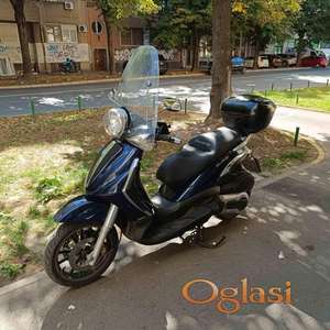 Piaggio Beverly Tourer 400 2010. godište