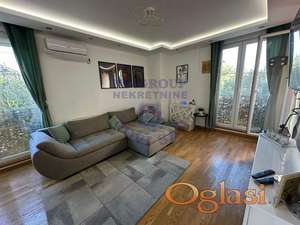 Predivan četvorosoban stan u novogradnji-Podbara!