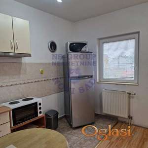 Garsonjera u neposrednoj blizini Futoške pijace.