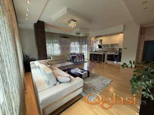 Odličan četvorosoban!