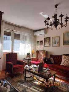 Centar, Studenski Trg.Dvosoban 53m2,3sp,cg,lift. ID#1438