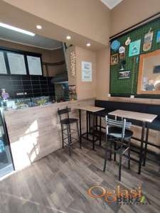  POTPUNO OPREMLJEN LOKAL ZA BRZU HRANU NA PODBARI