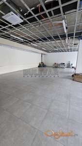 Izdaje se nov, neuseljavan stan poslovni prostor u novom kompleksu Planet Residence, 207m2