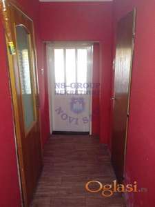 Kuća za ulaganje u centru Čuruga