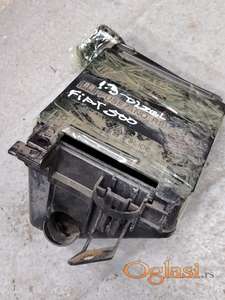 Fiat 500 poklopac kutije osigurača 1.3 m jet